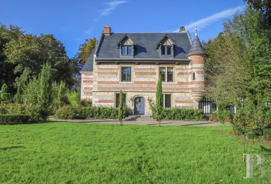 À proximité d’Étretat, en Seine-Maritime, un manoir du 14e siècle où se côtoient harmonieusement les époques - photo  n°2